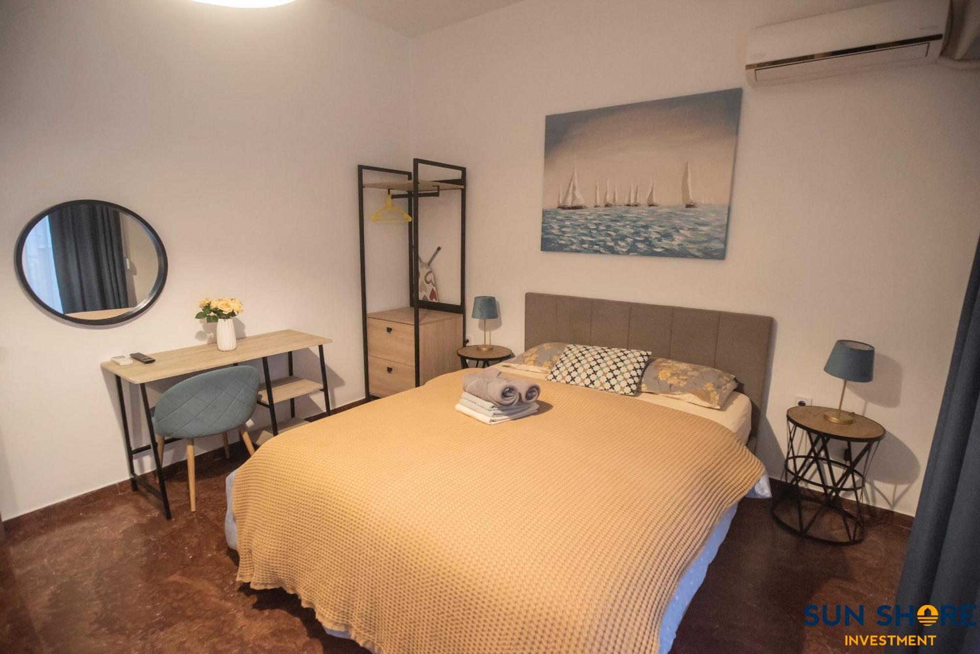 Explore Greece From Lovely City Centre Apartment Chalkís エクステリア 写真
